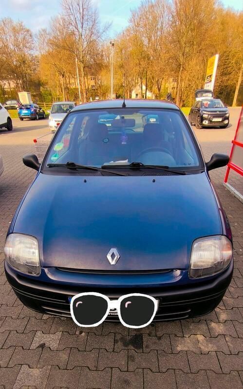 Blau Gebraucht 1998 Renault Clio II Limousine | 990 € - Bild 1/4
