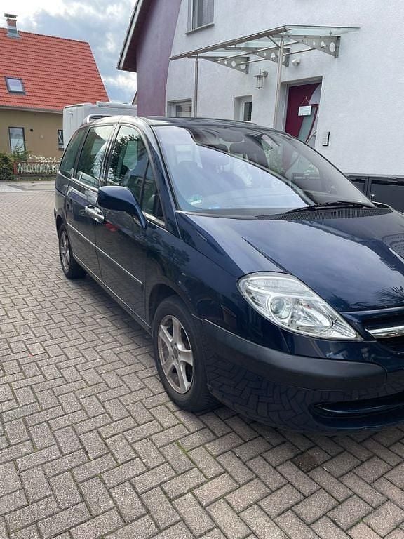 Blau Gebraucht 2005 Citroën C8 Tendance Van / Kleinbus | 2.100 € (Guter Preis) - Bild 1/4