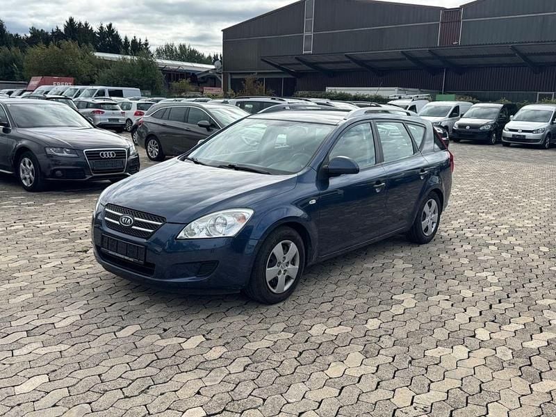 Blau Gebraucht 2008 Kia Ceed Sportswagon LX Kombi | 1.950 € (Fairer Preis) - Bild 1/4