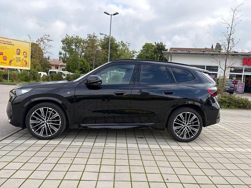 Schwarz Gebraucht 2023 BMW X1 M Sport SUV | 39.800 € (Guter Preis) - Bild 1/4
