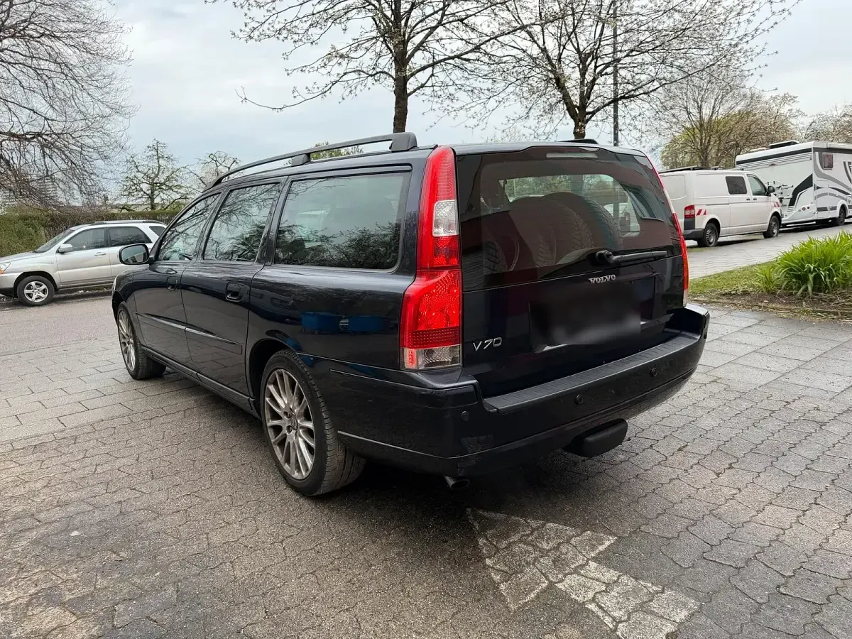 Używany Volvo V70 170 KM (125 kW) 2006 Niebieski Kombi