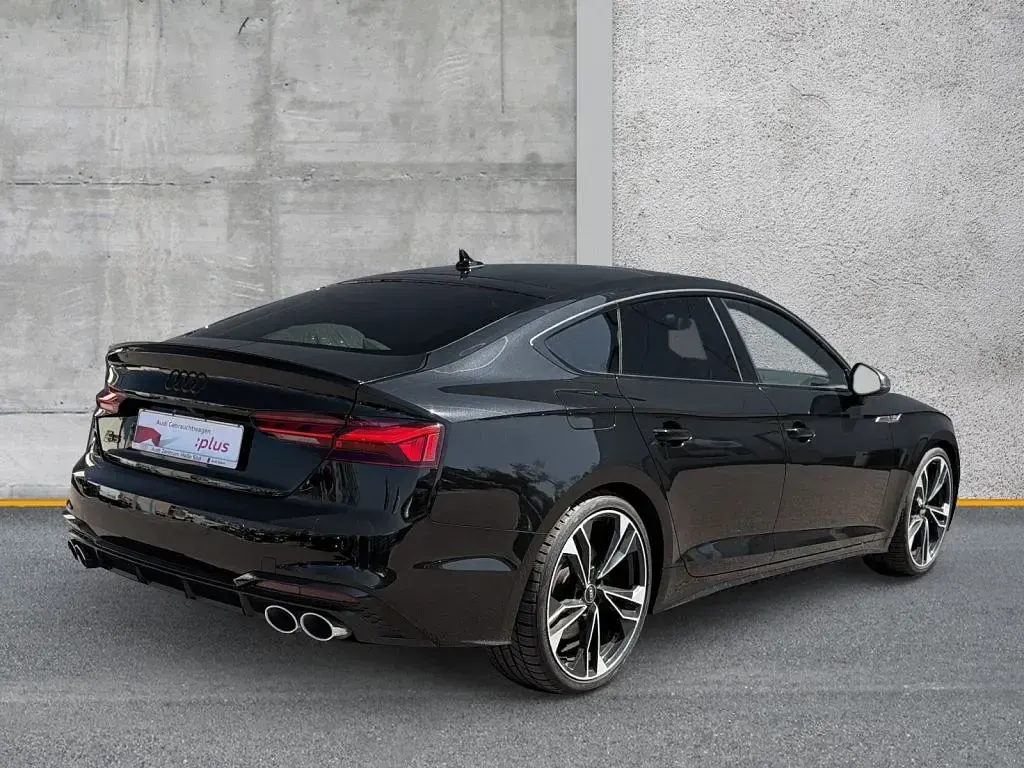Gebraucht Audi S5 Sportback Comfort 341 PS (250 kW) 2021 Mythosschwarz metallic Kleinwagen