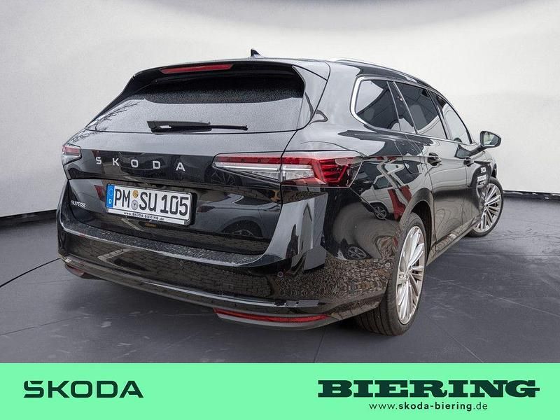 Gebraucht Skoda Superb Selection 150 PS (110 kW) 2024 Schwarz Kombi