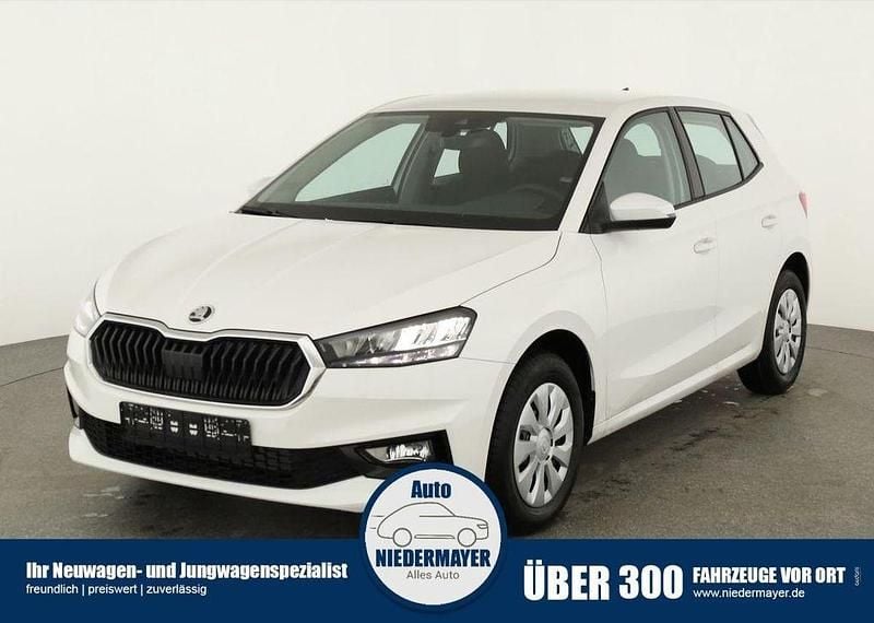 Weiß Neu 2025 Skoda Fabia Selection Limousine | 18.695 € (Guter Preis) - Bild 1/4