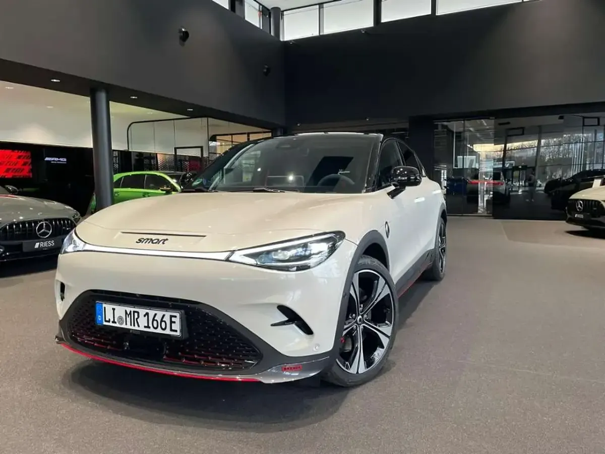 Używany Smart #3 Brabus 314 kW (428 KM) 2025 Biały SUV
