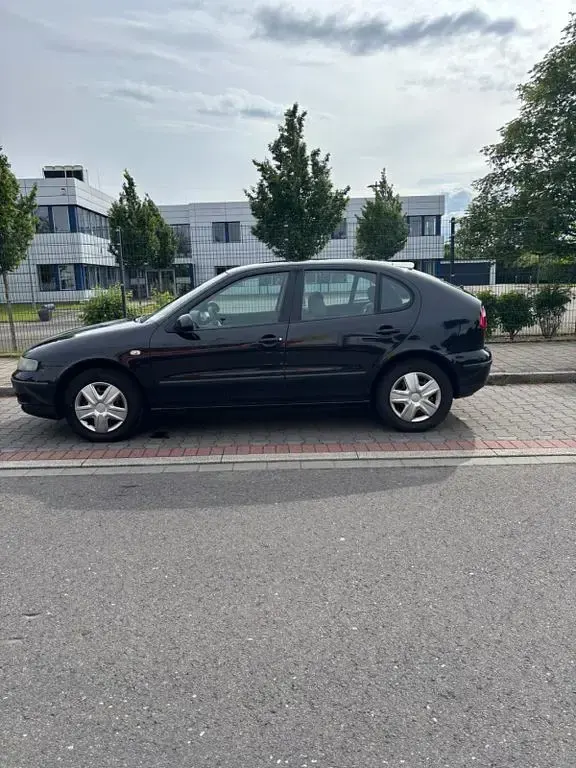 Gebraucht Seat Leon 105 PS (77 kW) 2005 Schwarz Kleinwagen