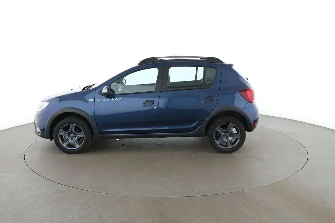 Gebraucht Dacia Sandero Celebration 90 PS (66 kW) 2018 Blau Limousine