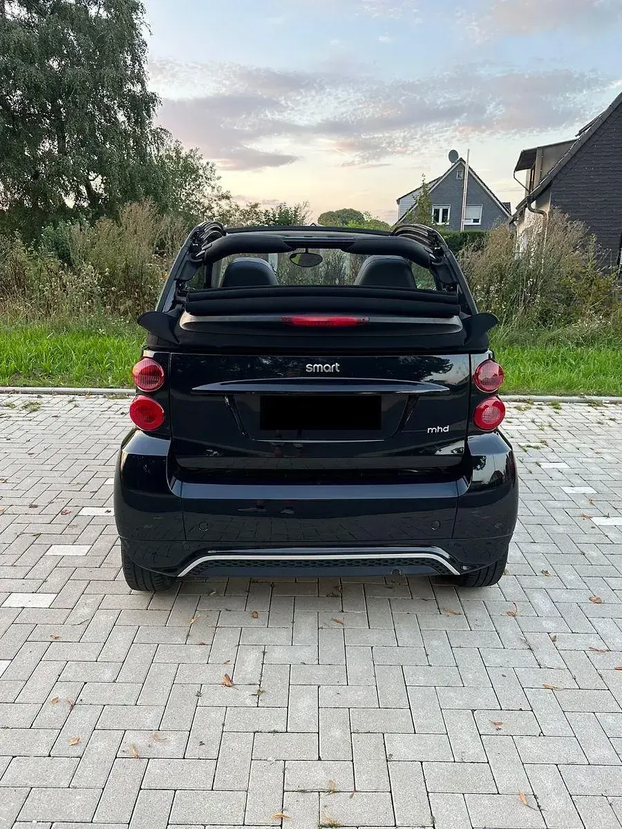 Używany Smart ForTwo Cabrio 71 KM (52 kW) 2014 Czarny Kabriolet