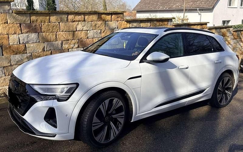 Gebraucht Audi Q8 e-tron Advanced 250 kW (340 PS) 2023 Weiß SUV