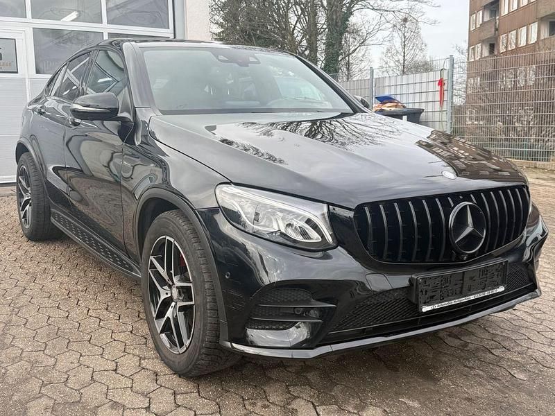 Gebraucht Mercedes GLC250 AMG 204 PS (150 kW) 2016 Schwarz Limousine