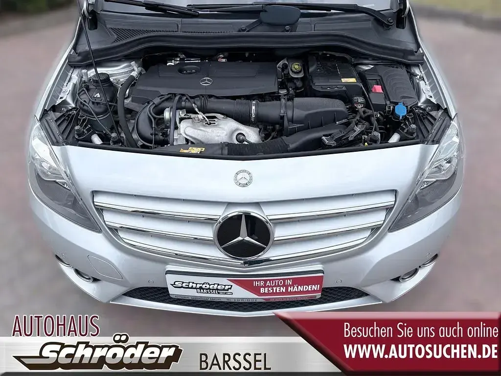 Gebraucht Mercedes B200 156 PS (114 kW) 2013 Grau Kleinwagen