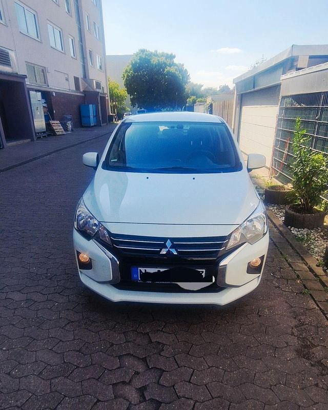 Weiß Gebraucht 2020 Mitsubishi Space Star Kleinwagen | 5.900 € (Fairer Preis) - Bild 1/4