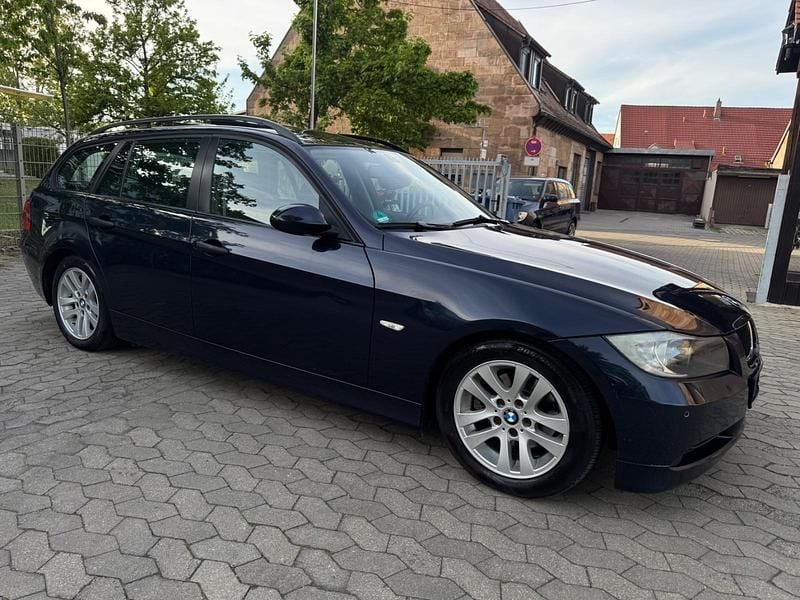 Usado BMW 320 150 HP (110 kW) 2006 Azul Carrinha