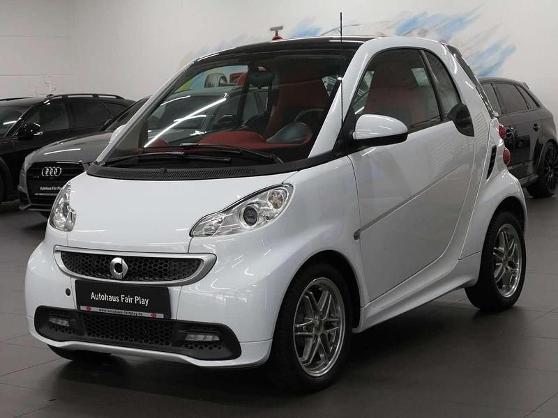 Crystal white Gebraucht 2014 Smart ForTwo Coupé Coupé | 9.980 € (Teuer) - Bild 1/4