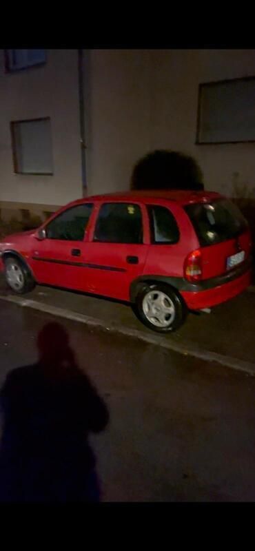 Rot Gebraucht 1998 Opel Corsa Kleinwagen | 1.250 € (Fairer Preis) - Bild 1/4
