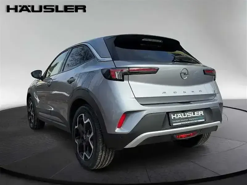 Używany Opel Mokka-e Ultimate 100 kW (136 KM) 2022 Srebrny SUV