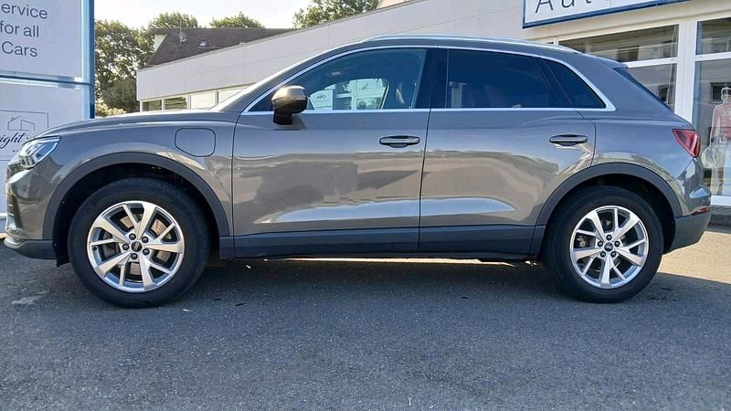 Weiß Gebraucht 2022 Audi Q3 S-Line SUV | 30.000 € (Superpreis) - Bild 1/4