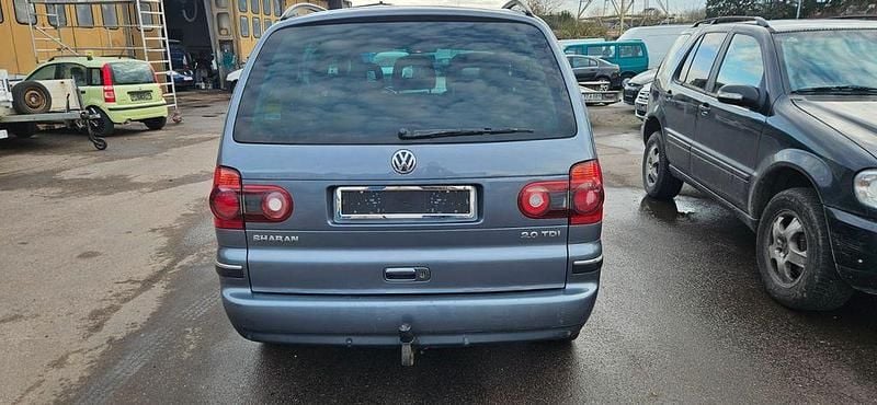 Gebraucht VW Sharan Sportline 140 PS (102 kW) 2009 Grau Van / Kleinbus
