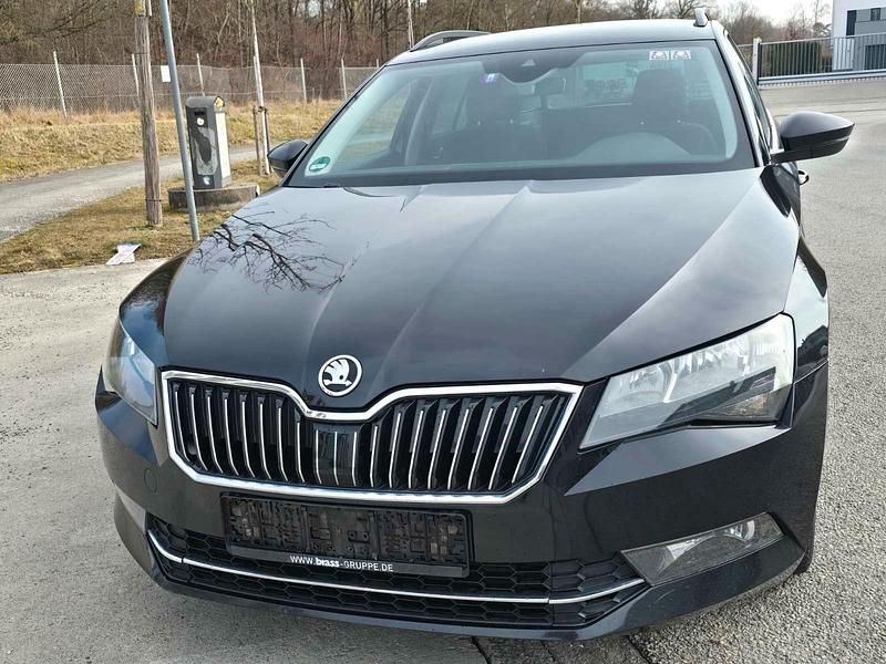 Gebraucht Skoda Superb Ambition 150 PS (110 kW) 2016 Schwarz Kombi