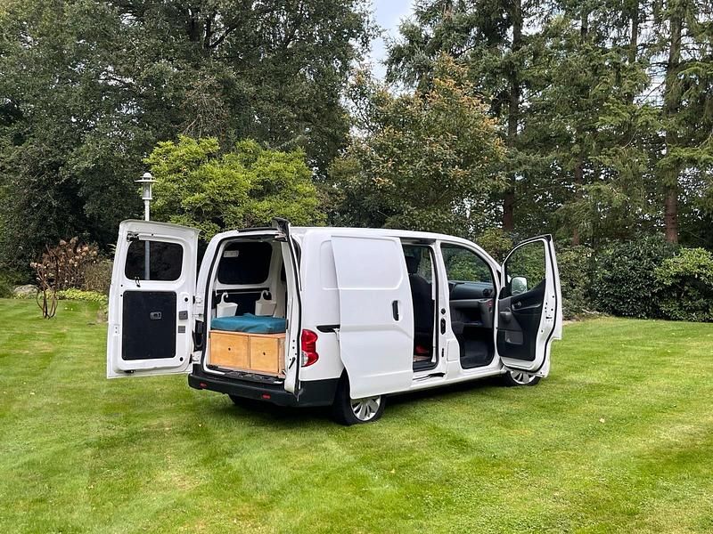 Weiß Gebraucht 2017 Nissan NV200 Van | 4.400 € (Fairer Preis) - Bild 1/4