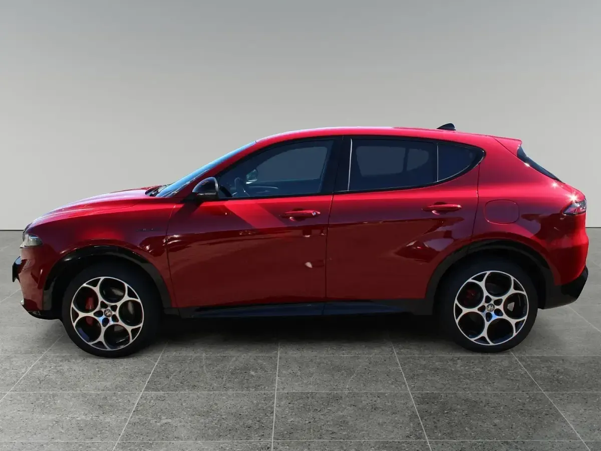 Gebraucht Alfa Romeo Tonale Veloce 272 PS (200 kW) 2024 Alfarot uni SUV