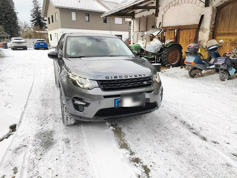 Grau Gebraucht 2015 Land Rover Discovery Sport SUV | 18.000 € (Fairer Preis) - Bild 1/4