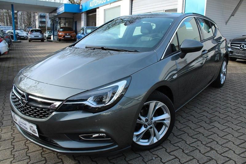 Gebraucht Opel Astra Ultimate 150 PS (110 kW) 2018 Grau Limousine