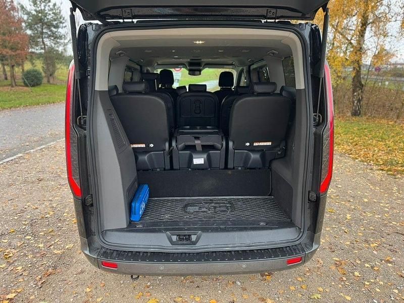 Gebraucht Ford Tourneo Active 170 PS (125 kW) 2023 Schwarz Van / Kleinbus