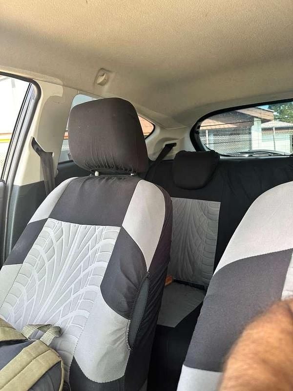 Schwarz Gebraucht 2009 Ford Fiesta Titanium Limousine | 2.000 € (Superpreis) - Bild 1/4