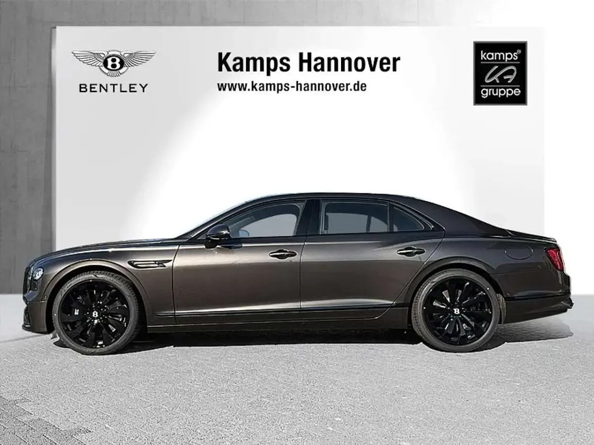 Gebraucht Bentley Flying Spur 680 PS (500 kW) 2026 Schwarz Limousine