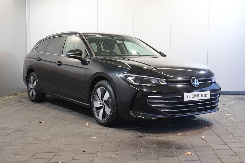 Gebraucht VW Passat Business 150 PS (110 kW) 2024 Schwarz Limousine