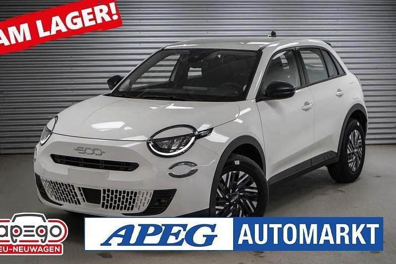 Weiß Neu 2025 Fiat 600 Limousine | 22.490 € (Superpreis) - Bild 1/4