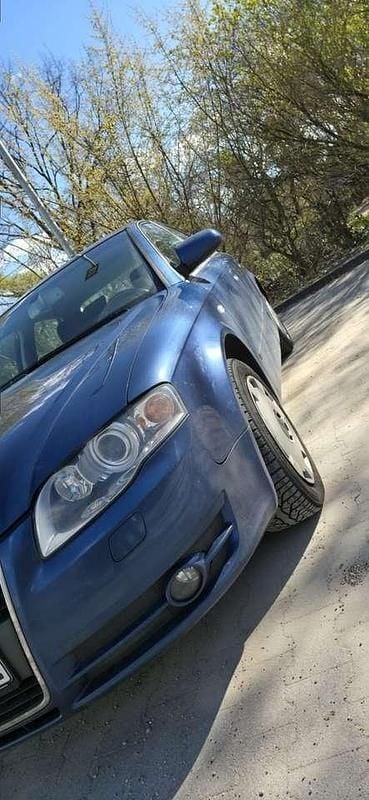 Second-hand Audi A4 140 CP (102 kW) 2005 Albastru Berlinǎ