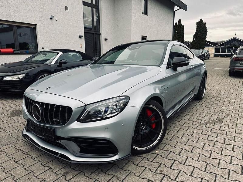 Silber Gebraucht 2023 Mercedes C63S AMG AMG Coupé | 98.900 € - Bild 1/4