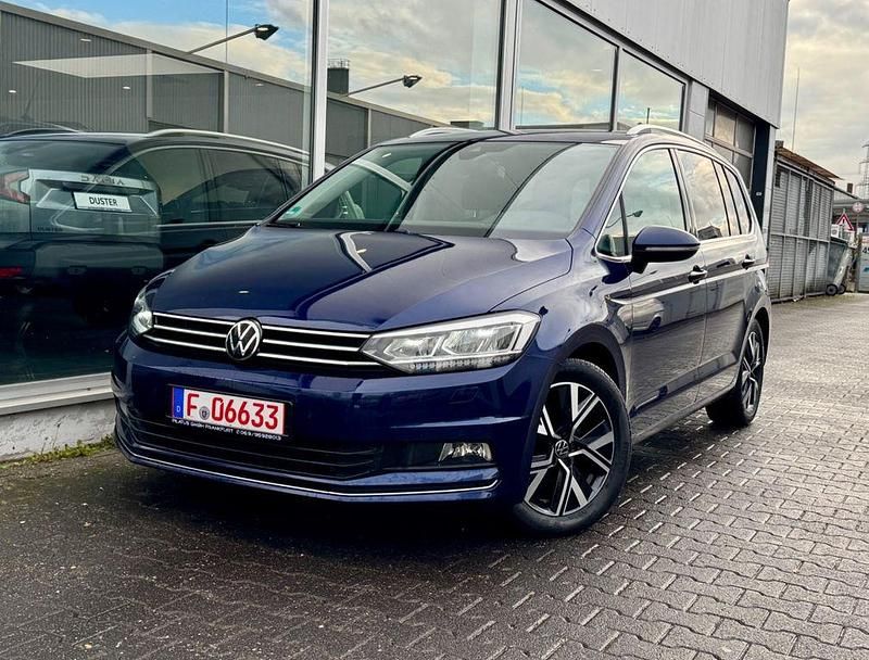 Blau Gebraucht 2022 VW Touran Highline Van / Kleinbus | 15.899 € (Superpreis) - Bild 1/4