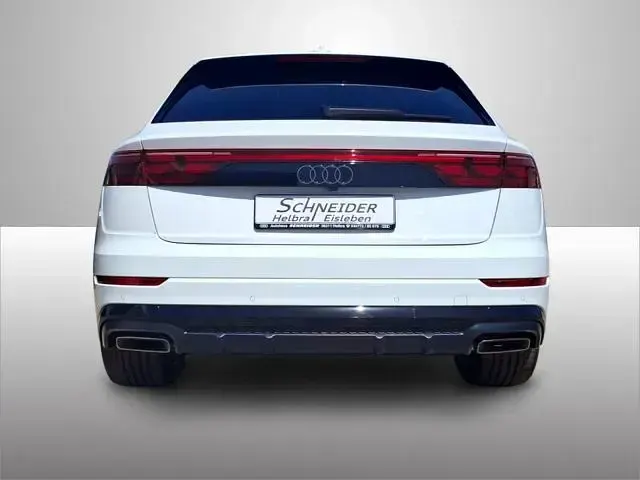 Gebraucht Audi Q8 Sport 286 PS (210 kW) 2023 Weiß SUV