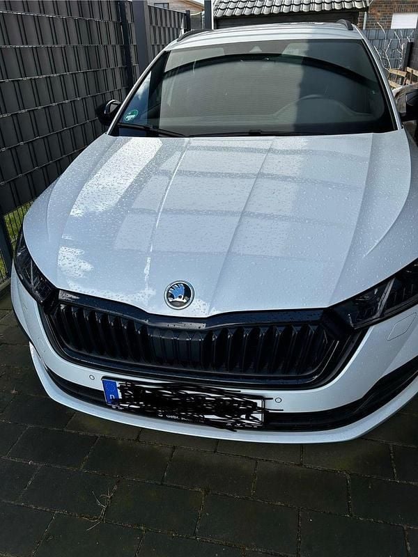 Weiß Gebraucht 2020 Skoda Octavia Kombi | 21.700 € (Fairer Preis) - Bild 1/4