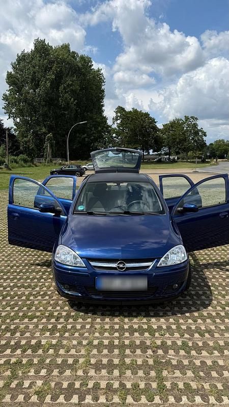 Blau Gebraucht 2006 Opel Corsa Kleinwagen | 2.350 € (Fairer Preis) - Bild 1/4