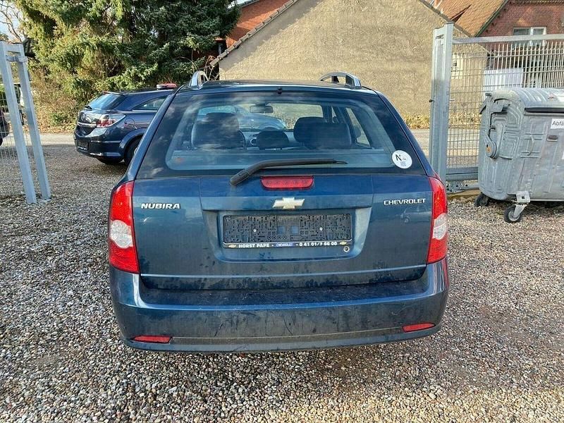 Gebraucht Chevrolet Nubira 121 PS (88 kW) 2008 Blau Limousine