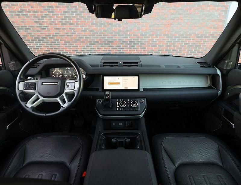 Gebraucht Land Rover Defender Dynamic 404 PS (297 kW) 2022 Grün SUV