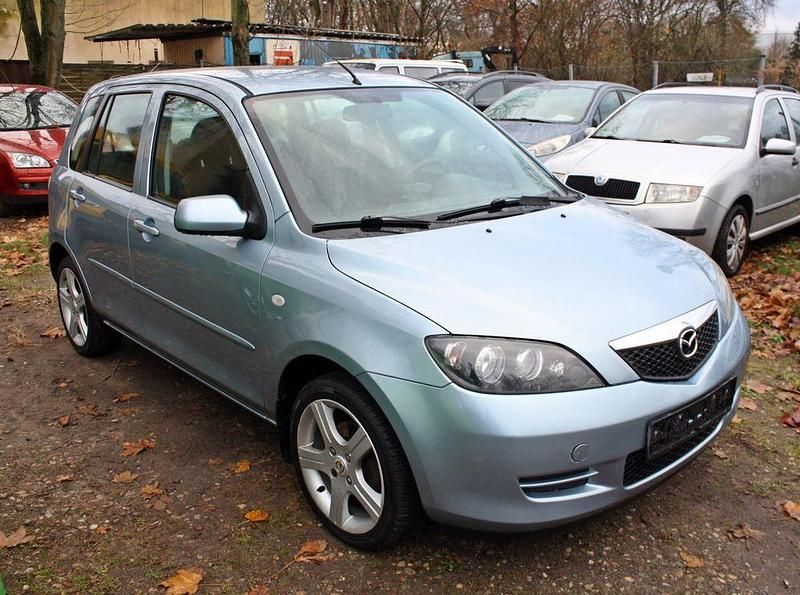 Blau Gebraucht 2007 Mazda 2 Active Limousine | 2.499 € (Fairer Preis) - Bild 1/4