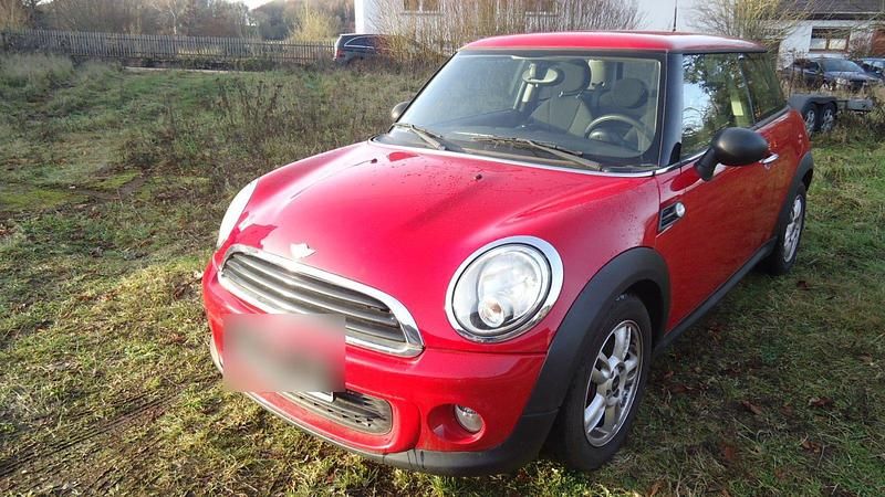 Rot Gebraucht 2011 Mini ONE Kleinwagen | 4.200 € (Guter Preis) - Bild 1/4