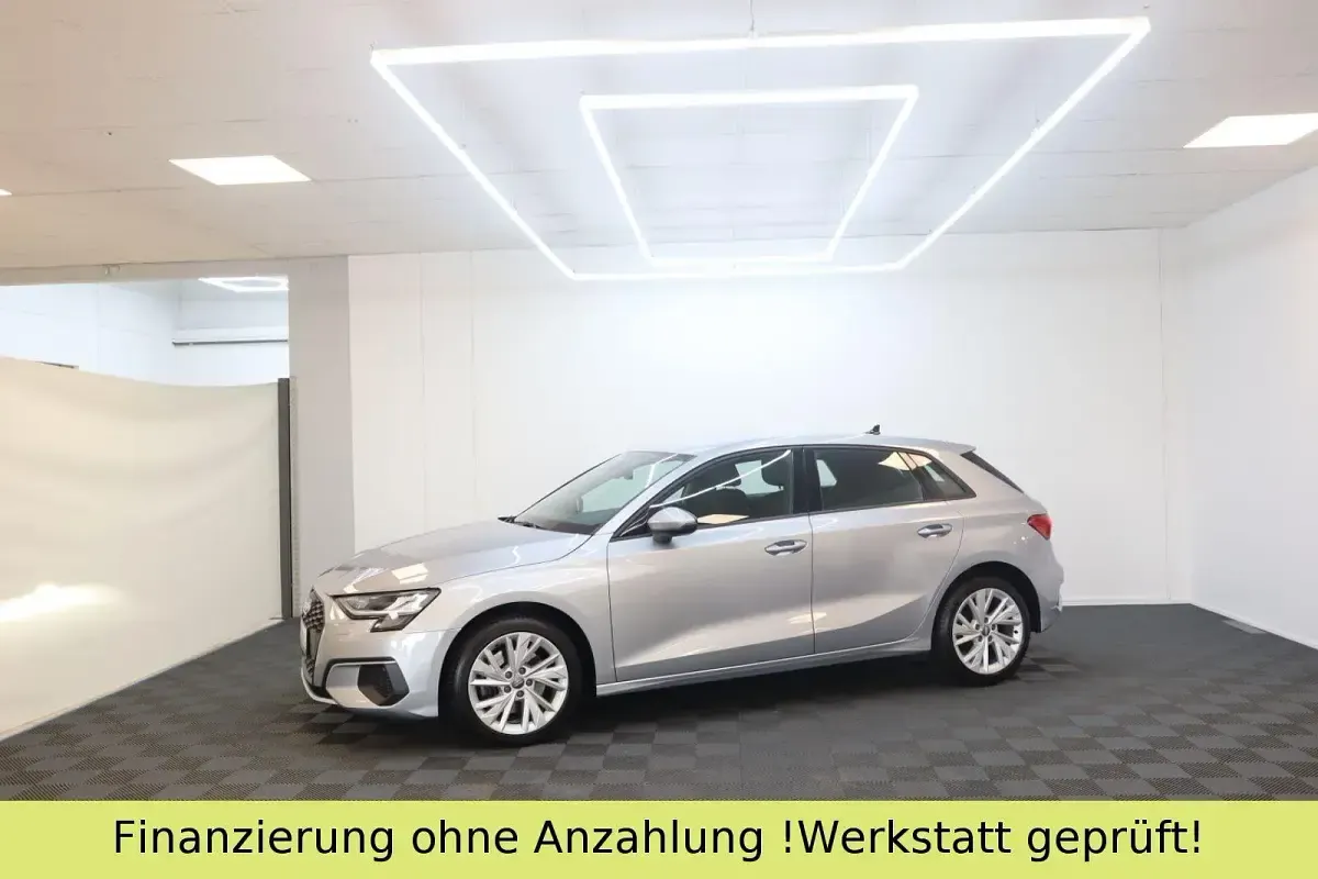 Gebraucht Audi A3 Ambiente 150 PS (110 kW) 2020 Silber Limousine