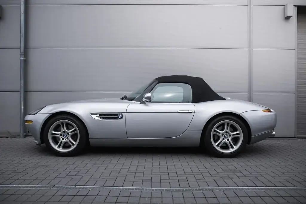 Gebraucht BMW Z8 Performance 400 PS (294 kW) 2001 Silber Cabrio