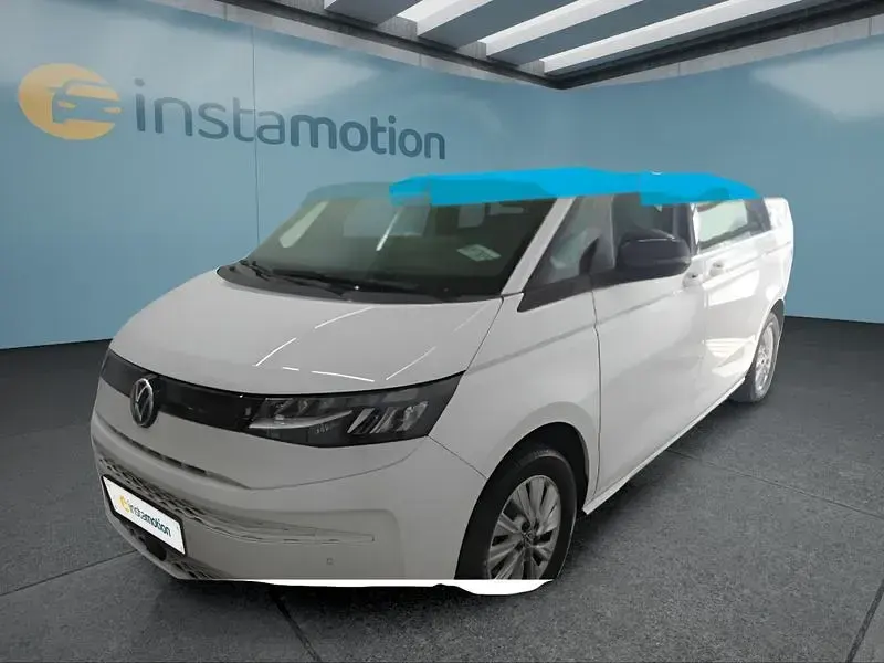 Gebraucht VW Multivan 204 PS (150 kW) 2023 Weiß Van / Kleinbus