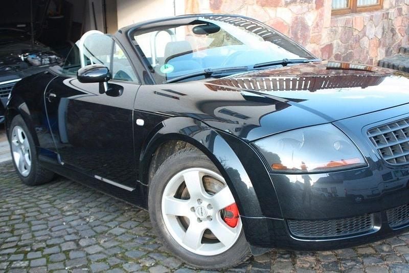 Schwarz Gebraucht 2004 Audi TT Roadster Sport Cabrio | 3.900 € (Guter Preis) - Bild 1/4