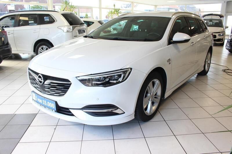 Weiß Gebraucht 2018 Opel Insignia OPC | 20.540 € (Teuer) - Bild 1/4