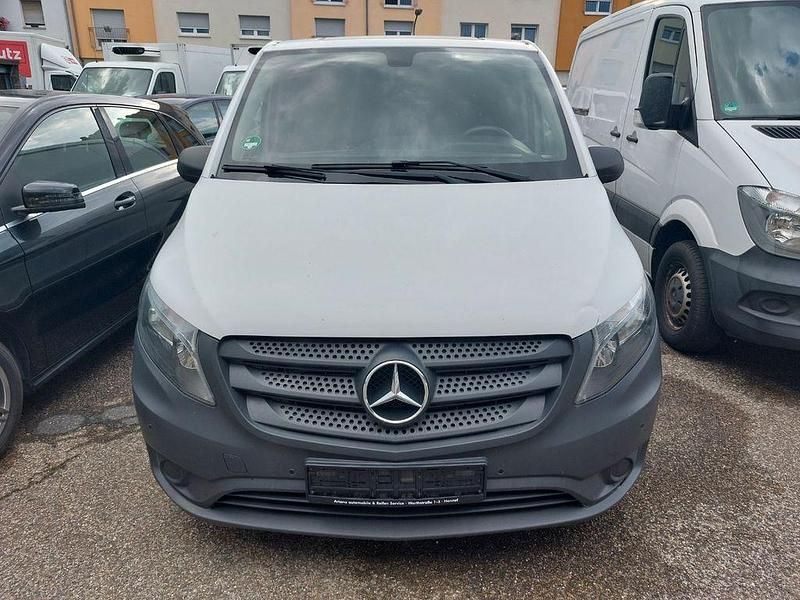 Gebraucht Mercedes Vito 114 PS (83 kW) 2019 Weiß Van