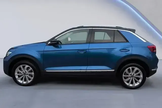 Używany VW T-Roc Style 150 KM (110 kW) 2025 Niebieski SUV