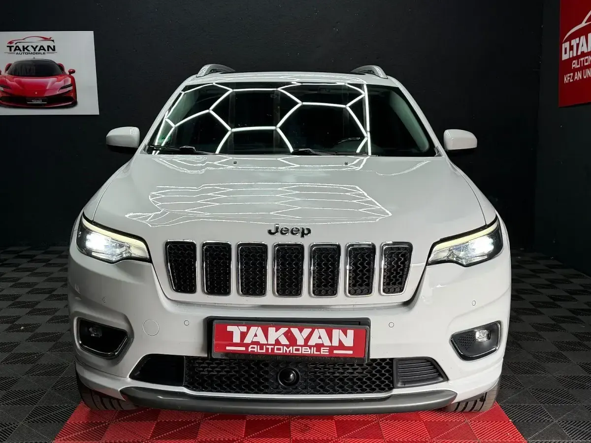 Gebraucht Jeep Cherokee Overland 194 PS (142 kW) 2019 Weiß SUV